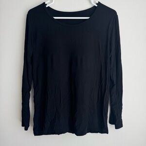 Elegant Black Long Sleeve Tee With Built In Bra Padding. Size L/XL